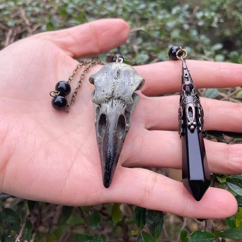 Natural Stone Black Obsidian Crystal Pendulum for Divination Dowsing  Vintage Reiki Raven Skull Chain Spiritual Pendulos X189